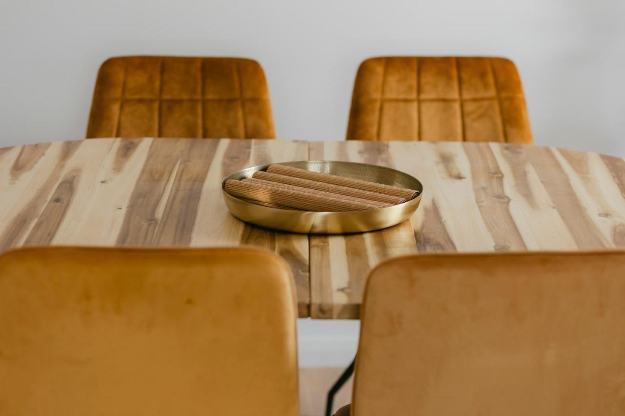The Forest - Luxe Central Apt With Free Secured Parking Braşov Extérieur photo