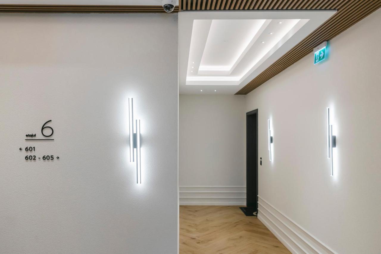 The Forest - Luxe Central Apt With Free Secured Parking Braşov Extérieur photo