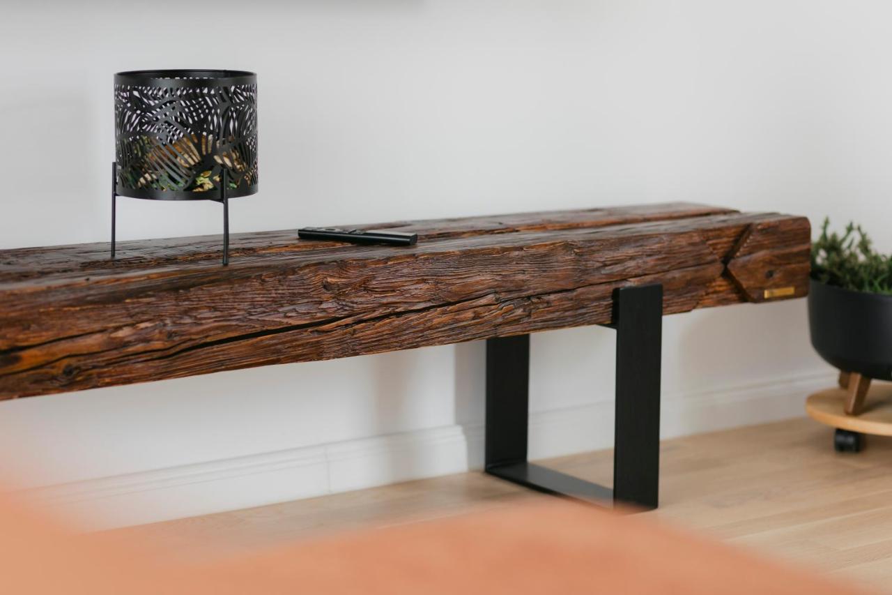 The Forest - Luxe Central Apt With Free Secured Parking Braşov Extérieur photo