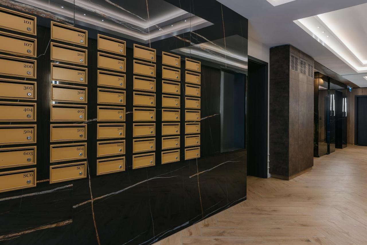 The Forest - Luxe Central Apt With Free Secured Parking Braşov Extérieur photo