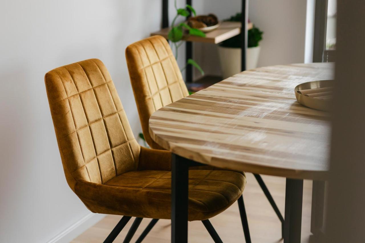 The Forest - Luxe Central Apt With Free Secured Parking Braşov Extérieur photo