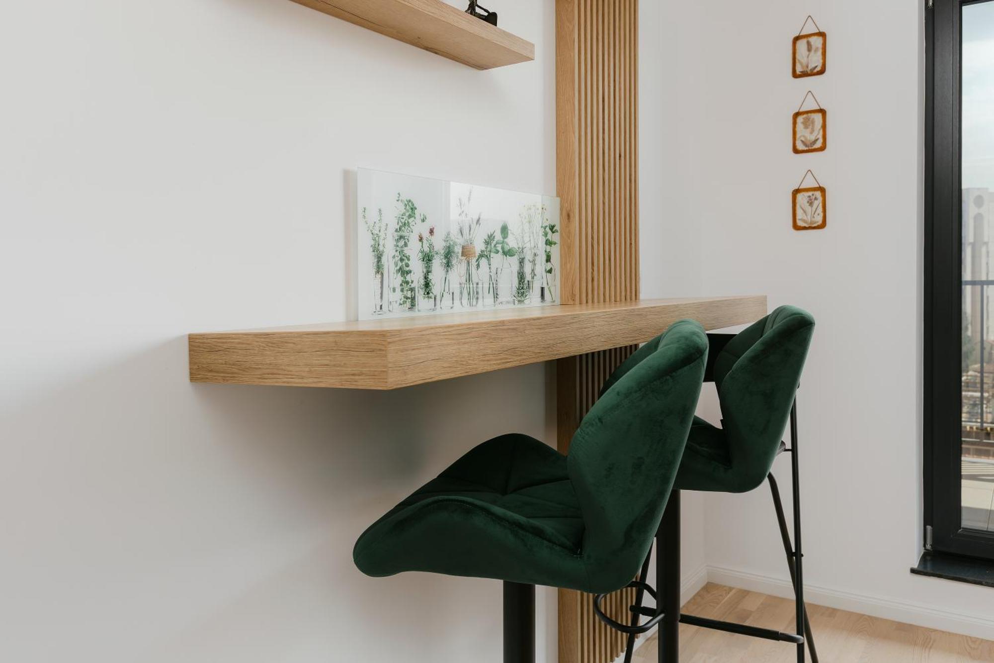 The Forest - Luxe Central Apt With Free Secured Parking Braşov Extérieur photo